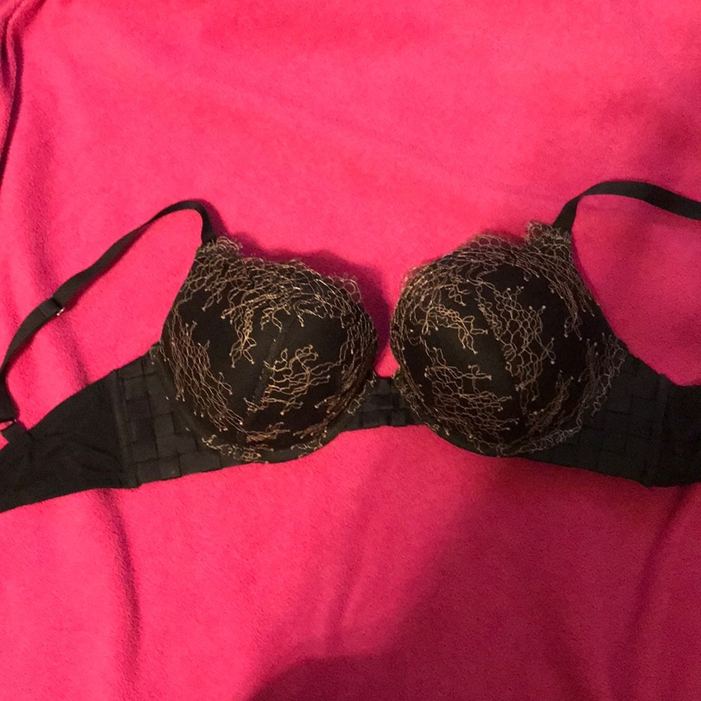 Victoria Secret Bombshell bra